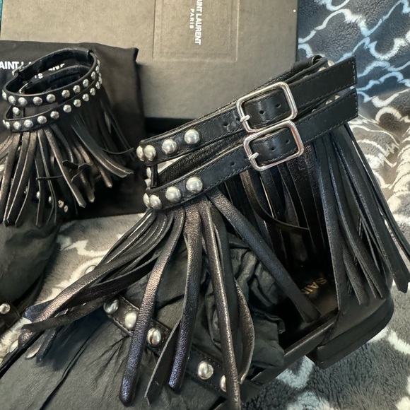 Yves Saint Laurent Sandal W size36.5/us6 Black Leather Studded Gladiator Fringe - Picture 6 of 9